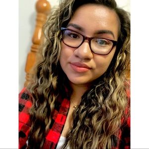 Meet your Posher, Vanessa